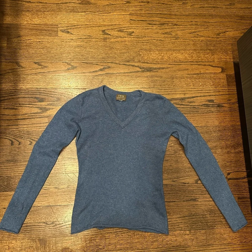 Fenn Wright Manson Soft Blue 100% Cashmere Sweater - Picture 1 of 4